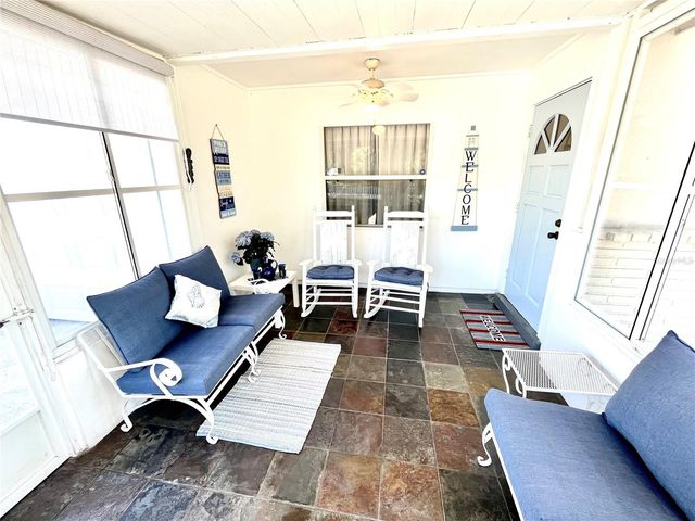 7598 14TH STREET N, St Petersburg, FL 33702