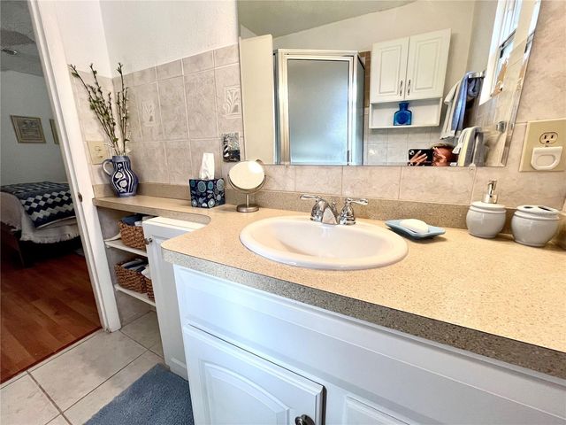 7598 14TH STREET N, St Petersburg, FL 33702