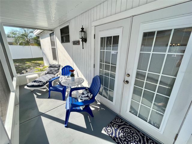 7598 14TH STREET N, St Petersburg, FL 33702