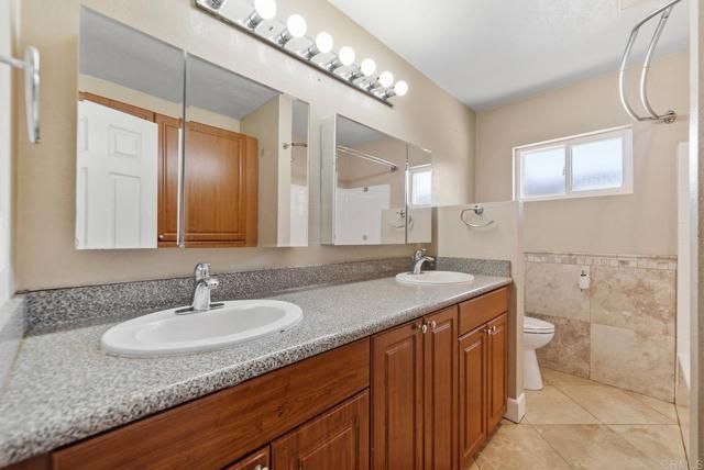 1661 Pepper Dr, El Cajon, CA 92021