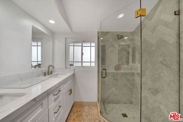 1758 CLEAR VIEW Drive, Beverly Hills, CA 90210