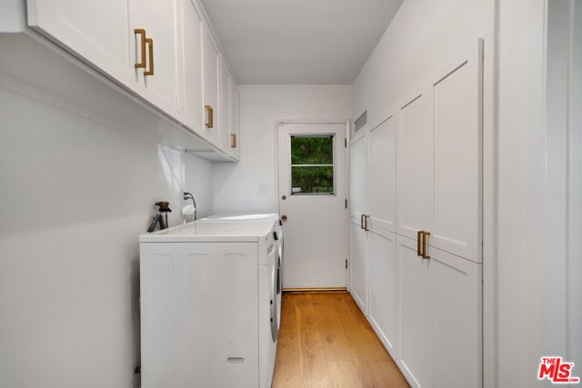 1758 CLEAR VIEW Drive, Beverly Hills, CA 90210