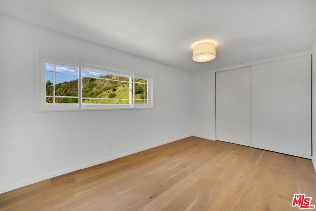 1758 CLEAR VIEW Drive, Beverly Hills, CA 90210