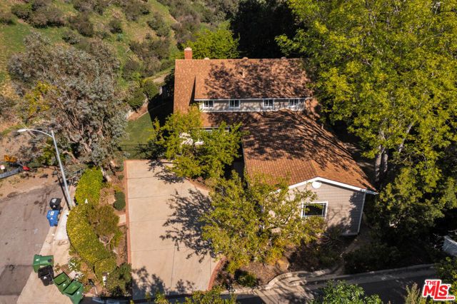 1758 CLEAR VIEW Drive, Beverly Hills, CA 90210