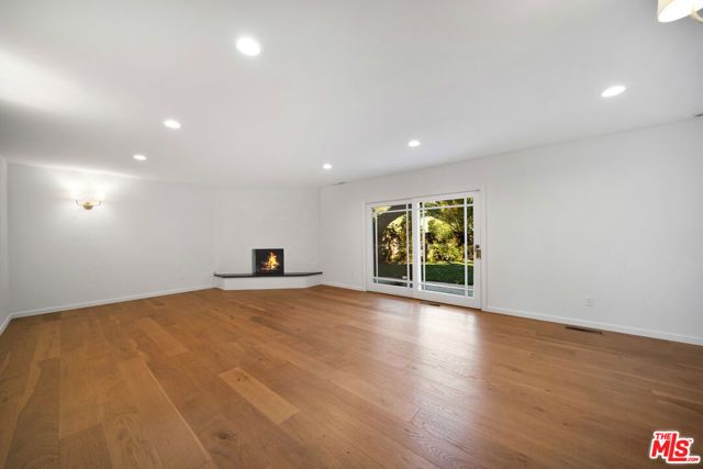 1758 CLEAR VIEW Drive, Beverly Hills, CA 90210