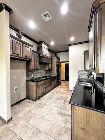 3205 NW 188th Terrace, Edmond, OK 73012