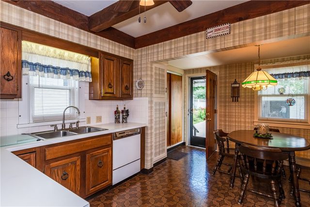 211 E Bruce Avenue, Dayton, OH 45405