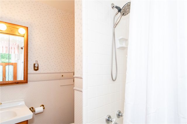 211 E Bruce Avenue, Dayton, OH 45405