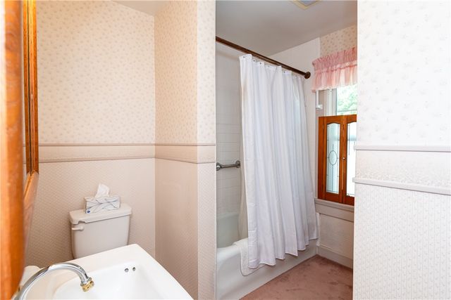 211 E Bruce Avenue, Dayton, OH 45405