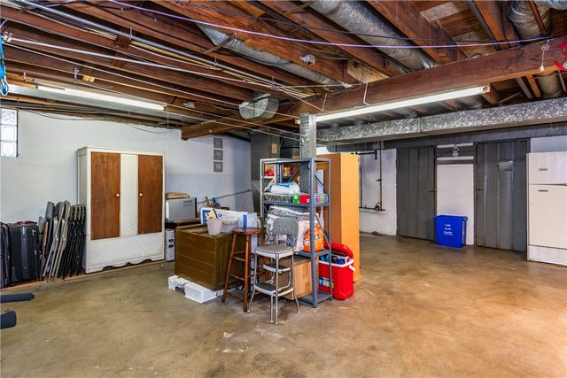 211 E Bruce Avenue, Dayton, OH 45405