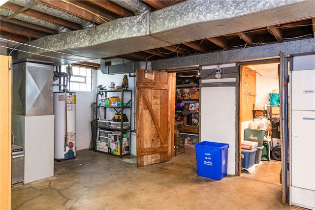 211 E Bruce Avenue, Dayton, OH 45405