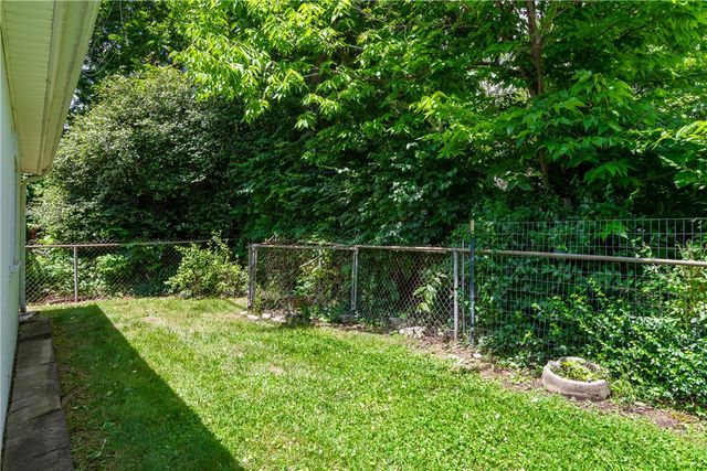211 E Bruce Avenue, Dayton, OH 45405