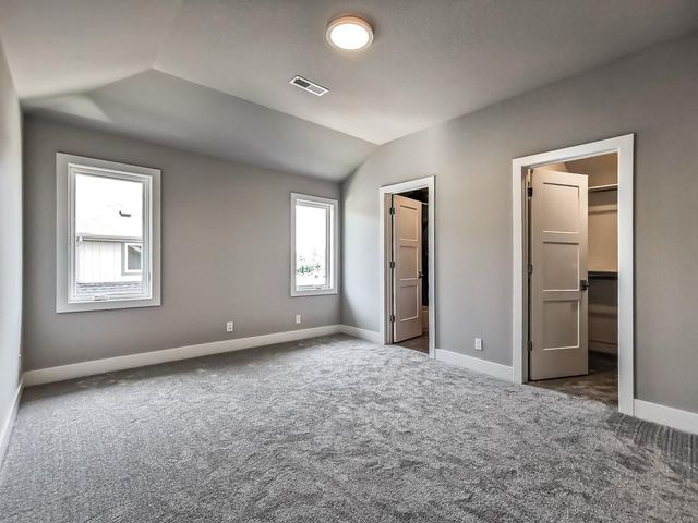 7924 Noble Street, Shawnee, KS 66220