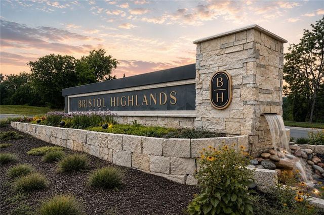 7924 Noble Street, Shawnee, KS 66220