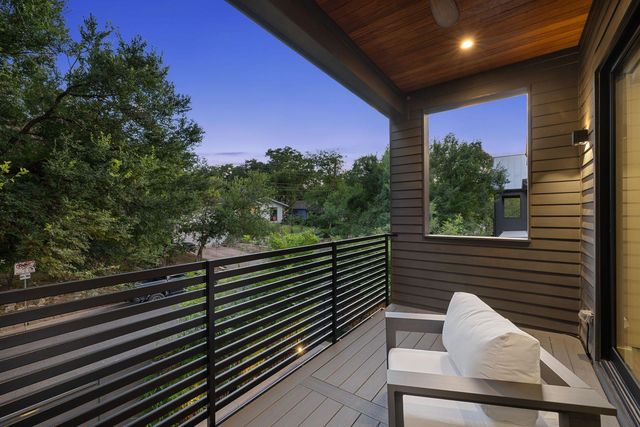 516 Bouldin DR, Austin, TX 78704