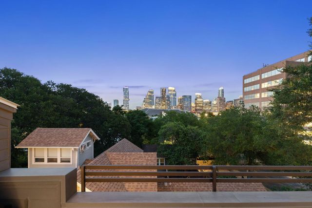516 Bouldin DR, Austin, TX 78704