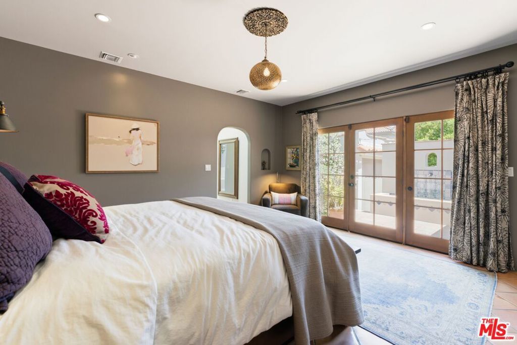 Image 14 of property listing at 4220 Lincoln Avenue, Culver City, CA 90232