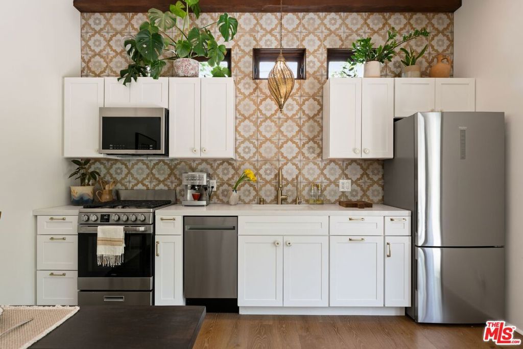 Image 33 of property listing at 4220 Lincoln Avenue, Culver City, CA 90232