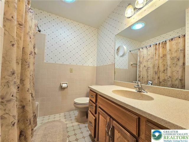 1948 Belleview Drive, Whitehall Twp, PA 18052