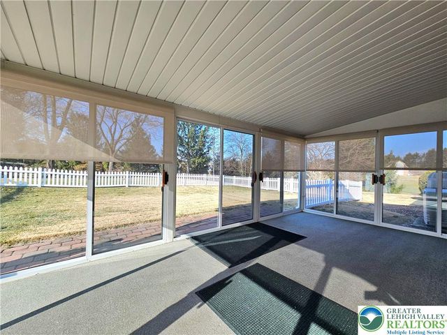 1948 Belleview Drive, Whitehall Twp, PA 18052