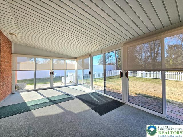 1948 Belleview Drive, Whitehall Twp, PA 18052