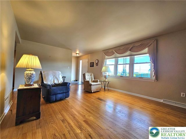 1948 Belleview Drive, Whitehall Twp, PA 18052