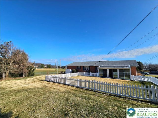 1948 Belleview Drive, Whitehall Twp, PA 18052