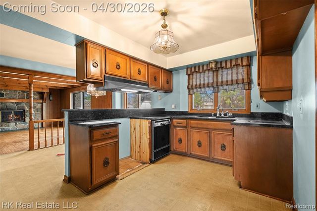 52489 Butternut Drive, Shelby Twp, MI 48316