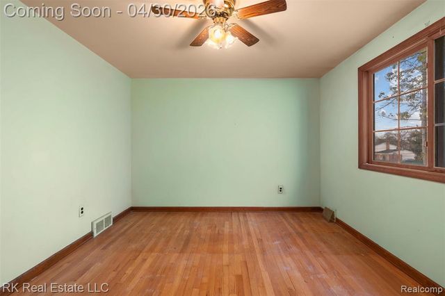 52489 Butternut Drive, Shelby Twp, MI 48316