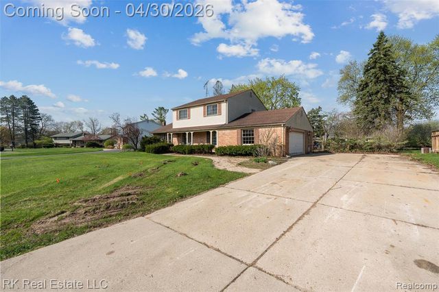 52489 Butternut Drive, Shelby Twp, MI 48316
