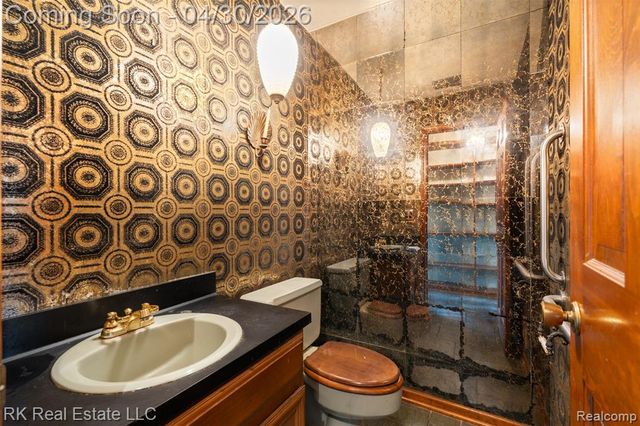 52489 Butternut Drive, Shelby Twp, MI 48316