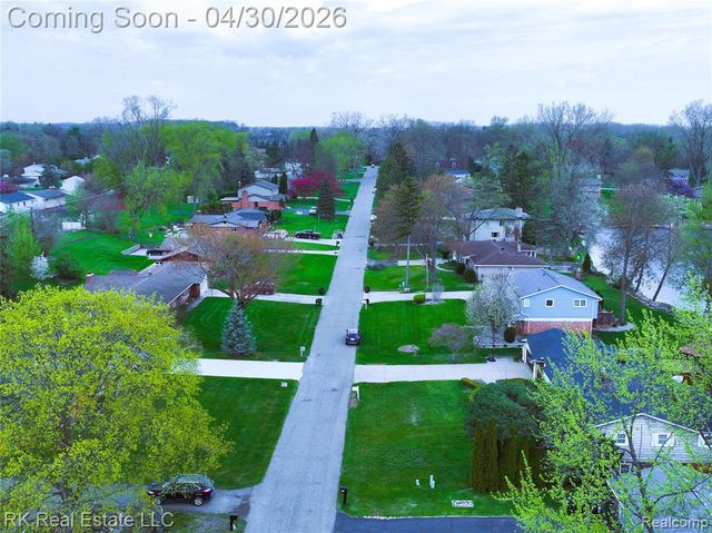 52489 Butternut Drive, Shelby Twp, MI 48316