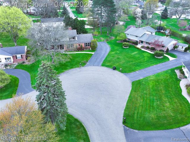 52489 Butternut Drive, Shelby Twp, MI 48316