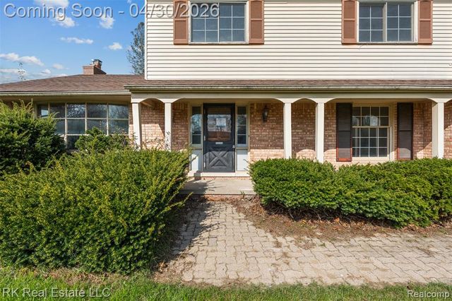 52489 Butternut Drive, Shelby Twp, MI 48316