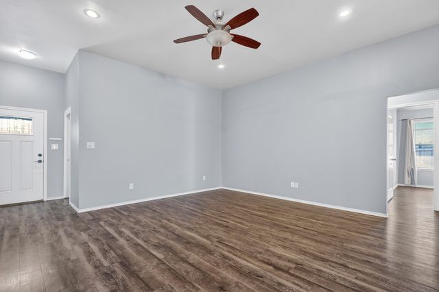 623 N Elkhart Avenue, A, Lubbock, TX 79416