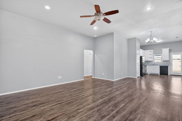 623 N Elkhart Avenue, A, Lubbock, TX 79416