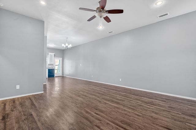 623 N Elkhart Avenue, A, Lubbock, TX 79416