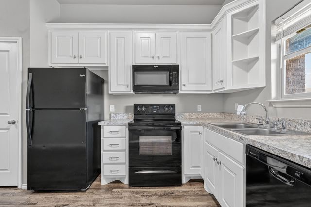 623 N Elkhart Avenue, A, Lubbock, TX 79416