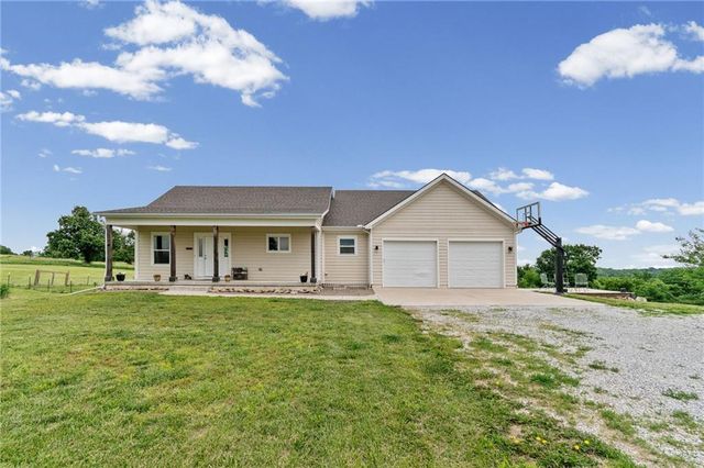 20128 Linwood Road, Linwood, KS 66052