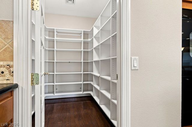 6 Old Marsh Court, Henderson, NV 89052