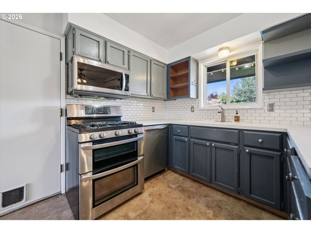 1212 Ne 175TH Ave, Portland, OR 97230