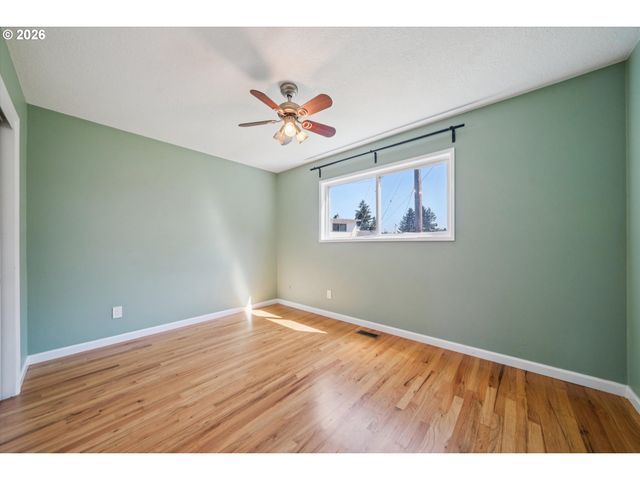 1212 Ne 175TH Ave, Portland, OR 97230