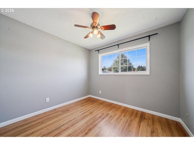 1212 Ne 175TH Ave, Portland, OR 97230