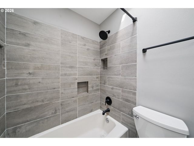 1212 Ne 175TH Ave, Portland, OR 97230