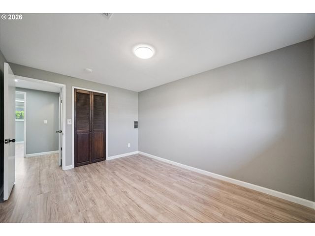 1212 Ne 175TH Ave, Portland, OR 97230
