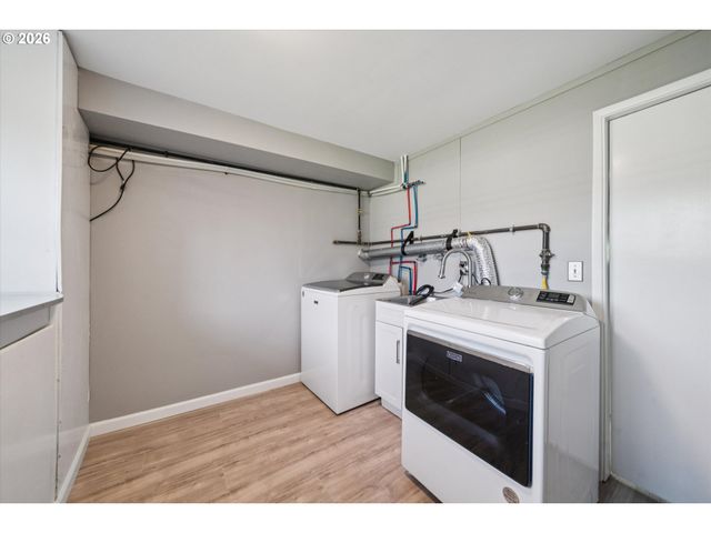 1212 Ne 175TH Ave, Portland, OR 97230