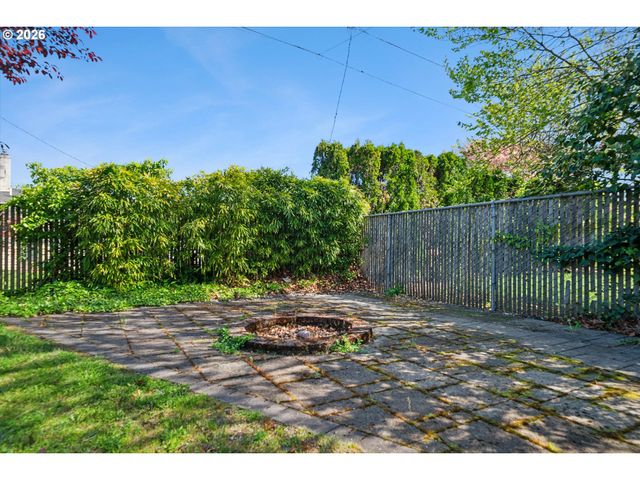 1212 Ne 175TH Ave, Portland, OR 97230