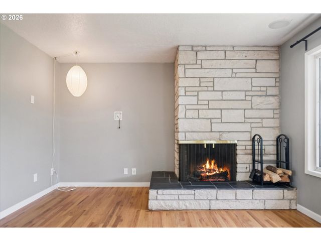 1212 Ne 175TH Ave, Portland, OR 97230