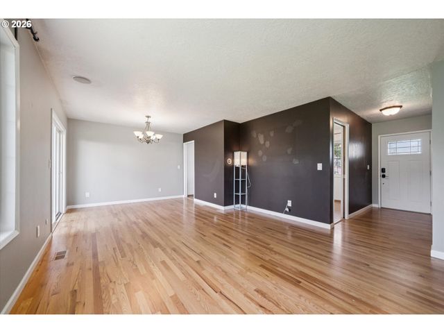 1212 Ne 175TH Ave, Portland, OR 97230