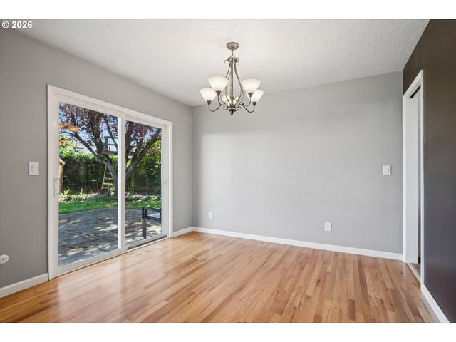 1212 Ne 175TH Ave, Portland, OR 97230